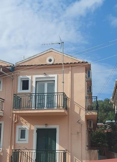 Colorful 2-Bedroom House In Gáios Exterior foto